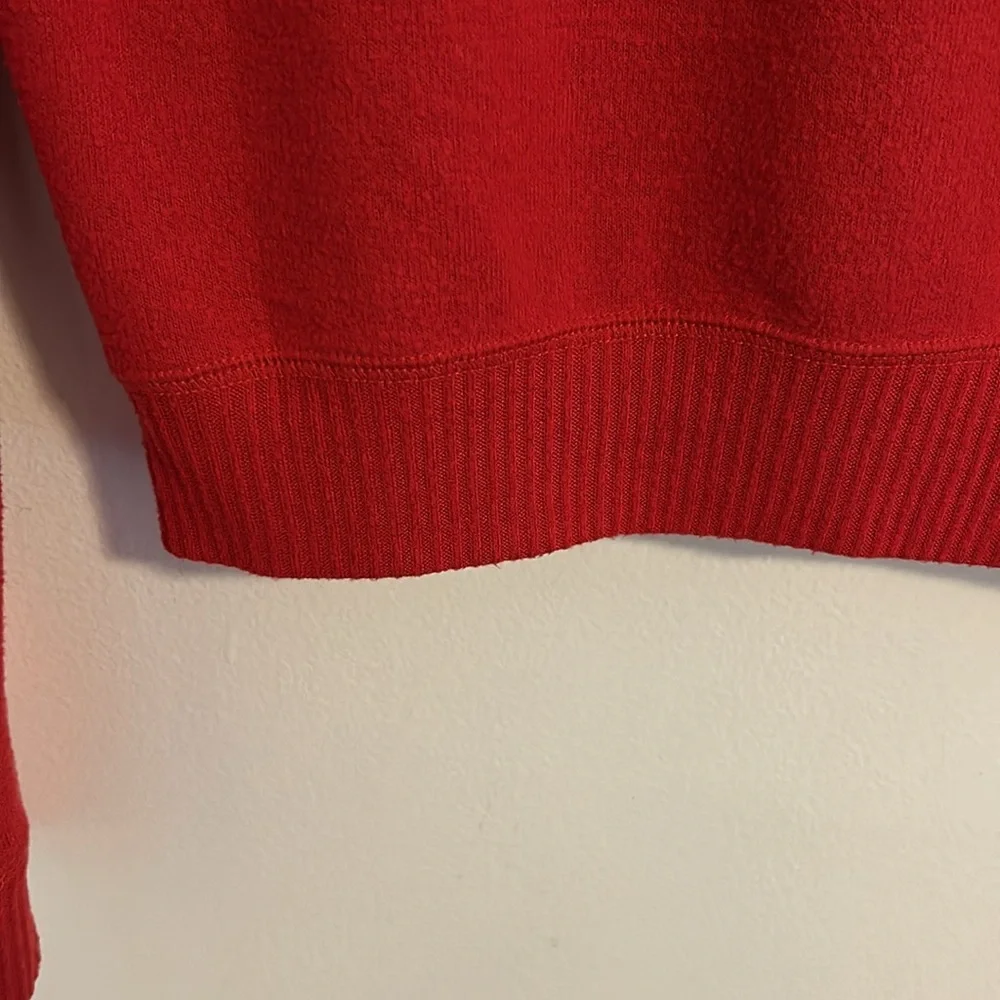 Abercrombie & Fitch Long Sleeve Slightly Cropped Hip Fit Red Top Size XS - Picture 6 of 8